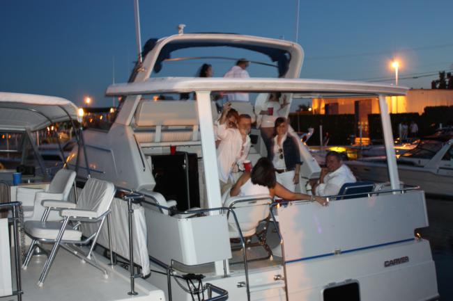Meeting on a H2OLimos Yacht 28